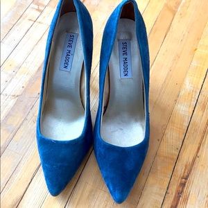 Steve Madden blue suade shoes